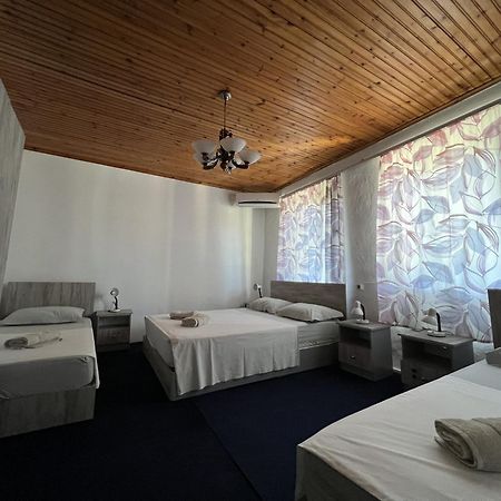 Onetwosleep Guesthouse Shkodër Esterno foto
