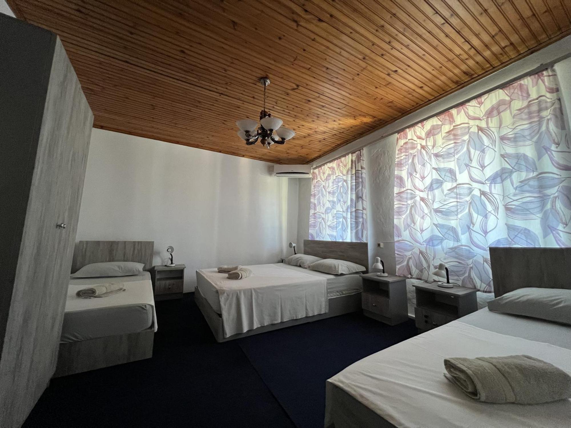 Onetwosleep Guesthouse Shkodër Esterno foto